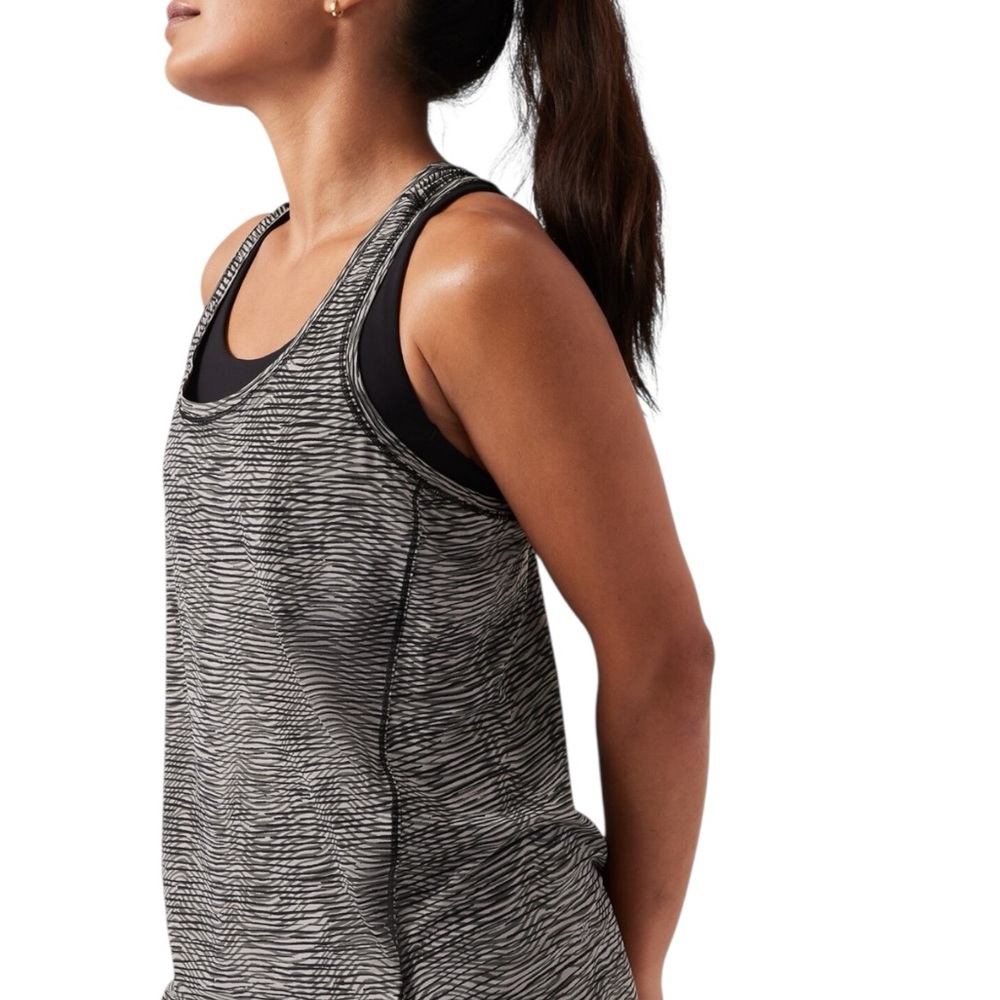 ATHLETA Ultimate Scoop Tank Striped Black White Women's Athletic Tank Top Size M